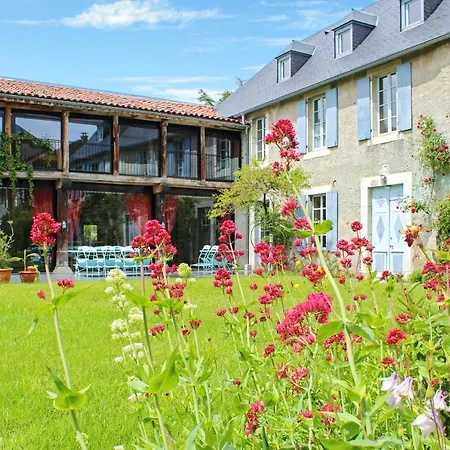 Maison De 4 Chambres Avec Jardin Amenage Et Wifi A De Neste Tatil Evi
