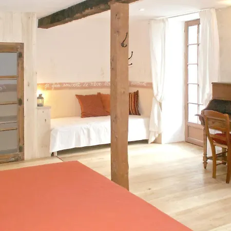 Maison De 4 Chambres Avec Jardin Amenage Et Wifi A De Neste Tatil Evi La Barthe-de-Neste