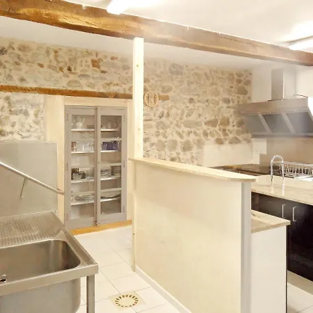 Maison De 4 Chambres Avec Jardin Amenage Et Wifi A De Neste Tatil Evi La Barthe-de-Neste